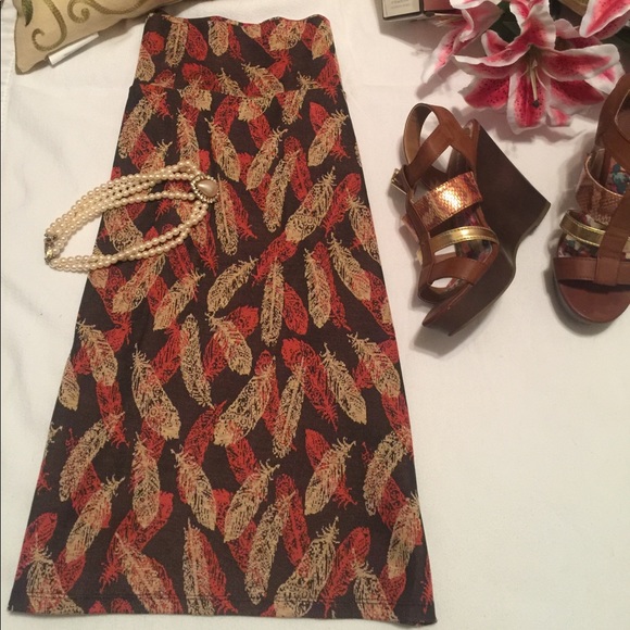 Lularoe Cassie Skirt. Listing for skirt only - Picture 3 of 8
